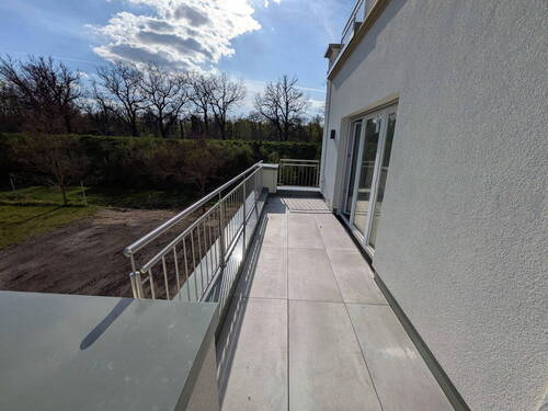 Bild 1 - 4 Zimmer Oberwohnung mit Balkon im Villenquartier *Erstbezug*