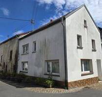 Historisches Einfamilienhaus mit Scheune im Herzen von Dudeldorf - viel Potenzial zur Verwirklichung