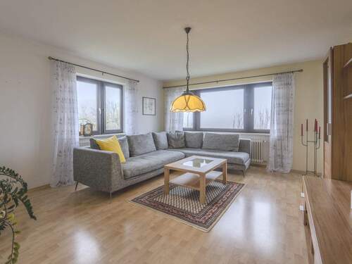 Wohnzimmer 1. OG Bild 1 - 