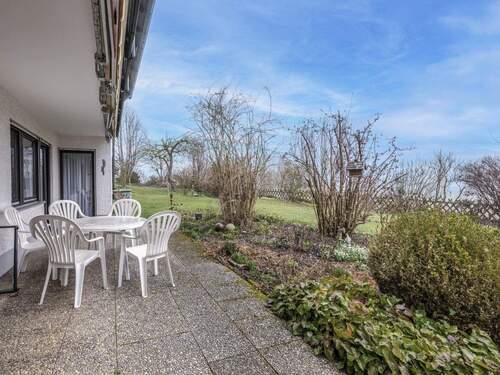 Terrasse - 9 Zimmer Mehrfamilienhaus, Wohnhaus in Altomünster