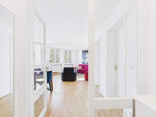 Eingangsbereich - 2 Zimmer Etagenwohnung zum Kaufen in München