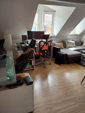Wohnzimmer - 5 Zimmer Etagenwohnung zur Miete in Fürth