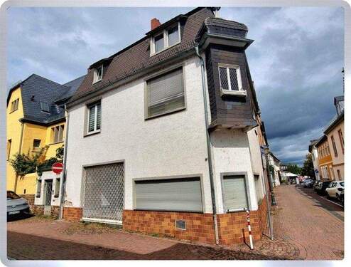 Eingangsbereich - 5 Zimmer Einfamilienhaus zum Kaufen in Geisenheim