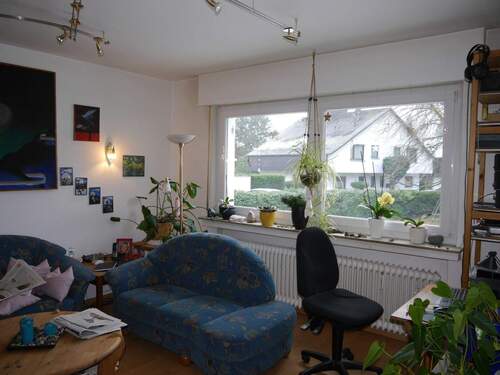 Wohnzimmer - 4 Zimmer Etagenwohnung in Rösrath