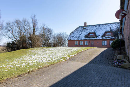 Hausansicht - 1 Zimmer Mehrfamilienhaus, Wohnhaus zum Kaufen in Pellworm