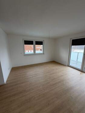 Wohnzimmer - 2 Zimmer Etagenwohnung in Langenhagen