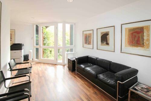 lichtdurchfluteter Wartebereich - 