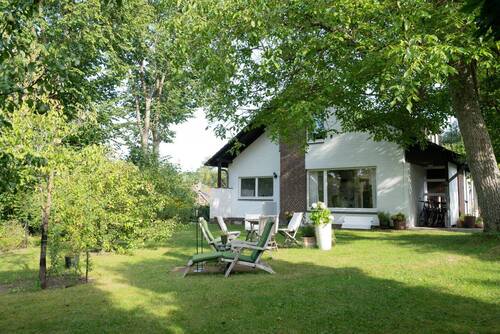 Außenansicht - Architektenhaus mit Galerie auf großzügigem Grundstück in ruhiger Lage von Mölln