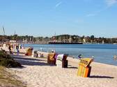 Eckernförde_Strand2 - Eckernförde-Borby: Vermietete Doppelhaushälfte mit Vollkeller zu verkaufen !