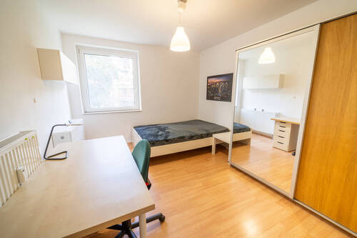 Schlafzimmer 2 - 3 Zimmer Etagenwohnung in Aachen