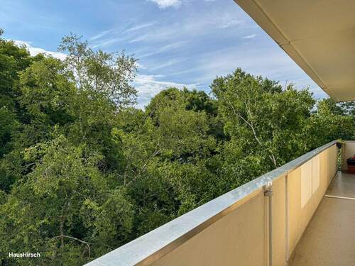 Balkon Ausblick - 4 Zimmer Etagenwohnung zum Kaufen in Augsburg