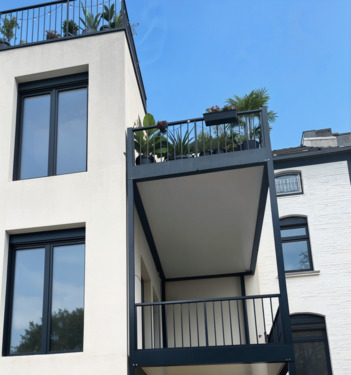 Balkon - 5-Zimmer Altbau-Wohnung komplett saniert mit großem Balkon in Flingern-Nord