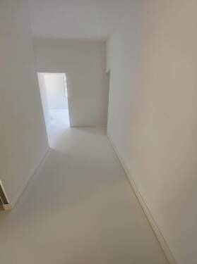 Flur - Etagenwohnung mit 119,00 m² in Düsseldorf zum Kaufen