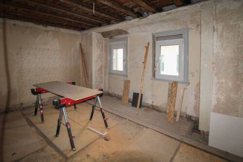 Wohnzimmer - 4 Zimmer Doppelhaushälfte in Frankfurt