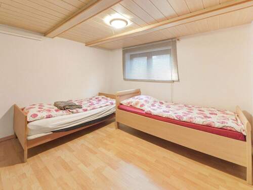 Schlafzimmer im Erdgeschoss - 