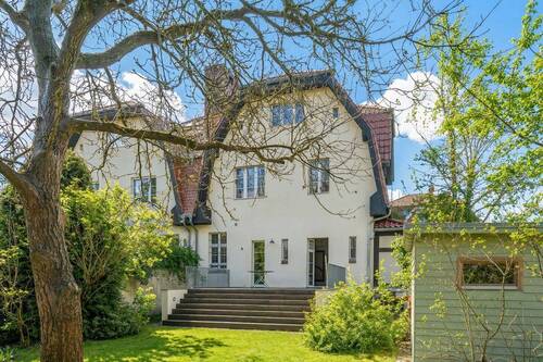 Hausansicht vom Garten - 