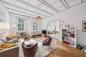 Wohnbereich - 9 Zimmer Doppelhaushälfte zum Kaufen in Berlin