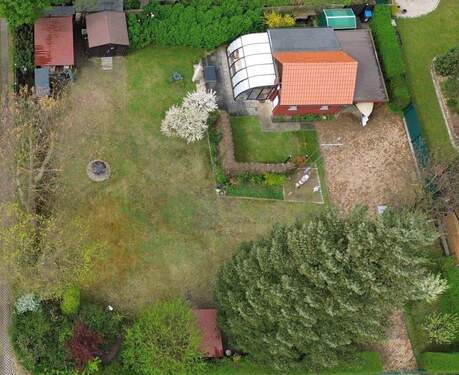 Blick auf das Grundstück - 