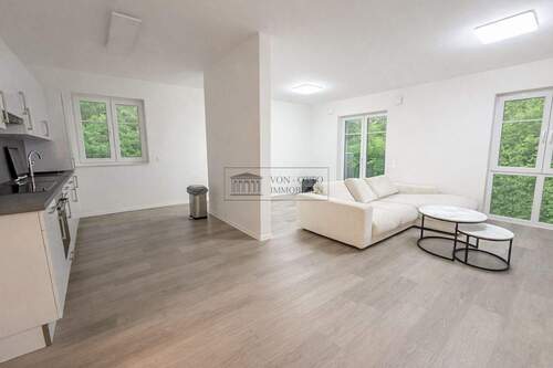 Wohnzimmer - 3 Zimmer Etagenwohnung zum Kaufen in Hamburg