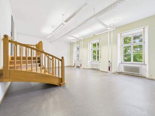 Gewerbefläche 2.OG rechts - 