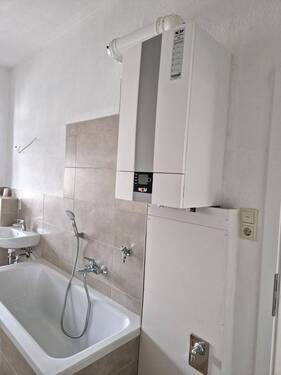 Bad, Hzg., WM-Anschluss - 