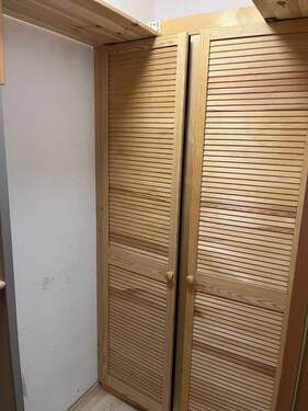 Abstellraum Schrank.jpg - 