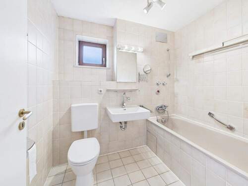 Bad - Etagenwohnung mit 53,40 m&sup2; in Ebersberg zum Kaufen