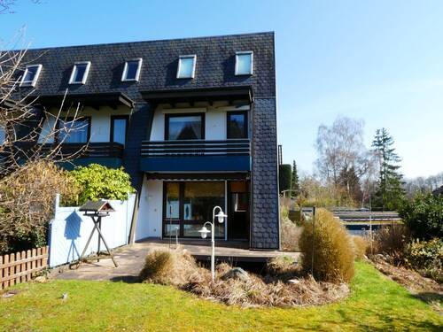 Außenansicht - ** Seltene Gelegenheit - Einfamilienhaus mit Garten, Garage, Stellplatz, in strategisch guter und ruhiger Lage in Jesteburg