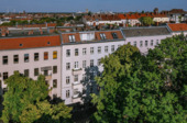 Außenansicht - Vermietete 3-Zi-Wohnung mit privater Dachterrasse und traumhaften Blick auf den Volkspark Hasenheide