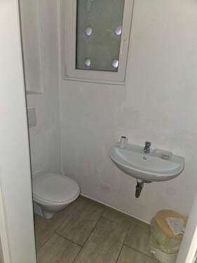 EG: Gäste WC - 
