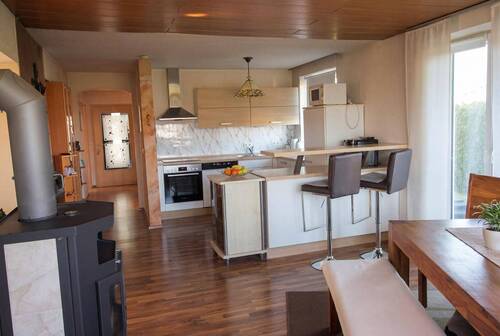 EG_Wohnen_Essen - 8 Zimmer Mehrfamilienhaus, Wohnhaus in Burgau