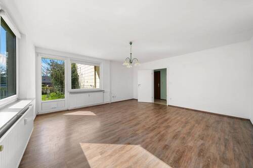 Wohnzimmer - Etagenwohnung mit 74,70 m&sup2; in Husum zum Kaufen