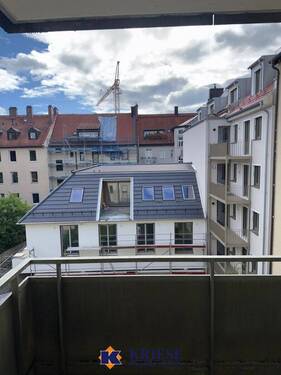 Ost-Balkon Sicht Innenhof - 