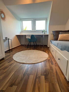 Zimmer 2 - 
