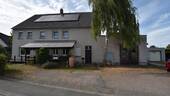 Frontansicht - 180 m² Wohnfläche und 7 Zimmer - sanierungsbedürftiges Haus mit Zukunft