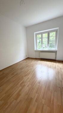 Zimmer 3 - 