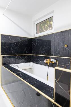 Das Badezimmer im UG - 