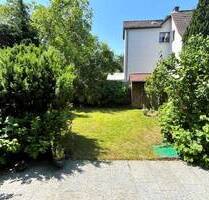Grünblick, ca. 67 m² Garten inkl. Terrasse mit Sauna, Schwimmbad und Garage - Berlin