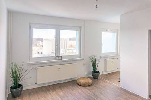 Wohnbereich Vergleichswohnung - Tolle Singlewohnung mit Einbauküche
