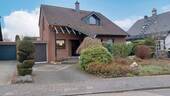 Front - Individuell wohnen, einzigartig leben - Exklusives Einfamilienhaus mit Einliegerwohnung in Korschenbroich