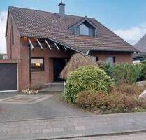 Individuell wohnen, einzigartig leben - Exklusives Einfamilienhaus mit Einliegerwohnung in Korschenbroich