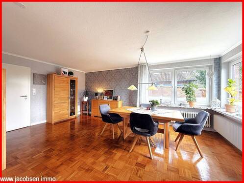 Wohn- und Esszimmer im Erdgeschoss - 