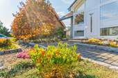 Vorgarten - 7 Zimmer Einfamilienhaus in Hückelhoven