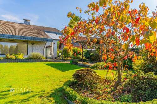 Garten - Einfamilienhaus mit 119,80 m² in Hückelhoven zum Kaufen