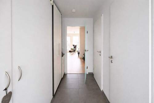 Eingangsbereich - KW55 Haus auf großzügigem Grundstück!