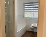 Bad mit Dusche + Wanne - 