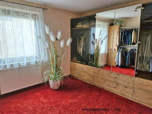 Ankleidezimmer 1.OG - 