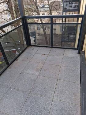 Sonniger Balkon - 4 Zimmer Etagenwohnung in Magdeburg