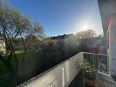 Abendstimmung auf dem Balkom - Schöne Wohnung in MülheimGrenze Essen abzugeben