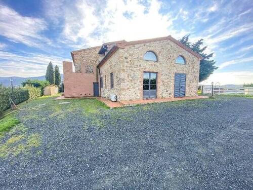 Bild 1 - Santa Luce - 695.000,00&nbsp;EUR Kaufpreis, ca.&nbsp; 340,00&nbsp;m&sup2;&nbsp;Wohnfl&auml;che